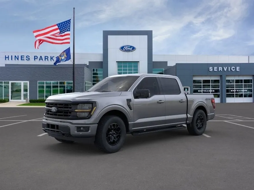 2025 Ford F-150 XLT photo 1