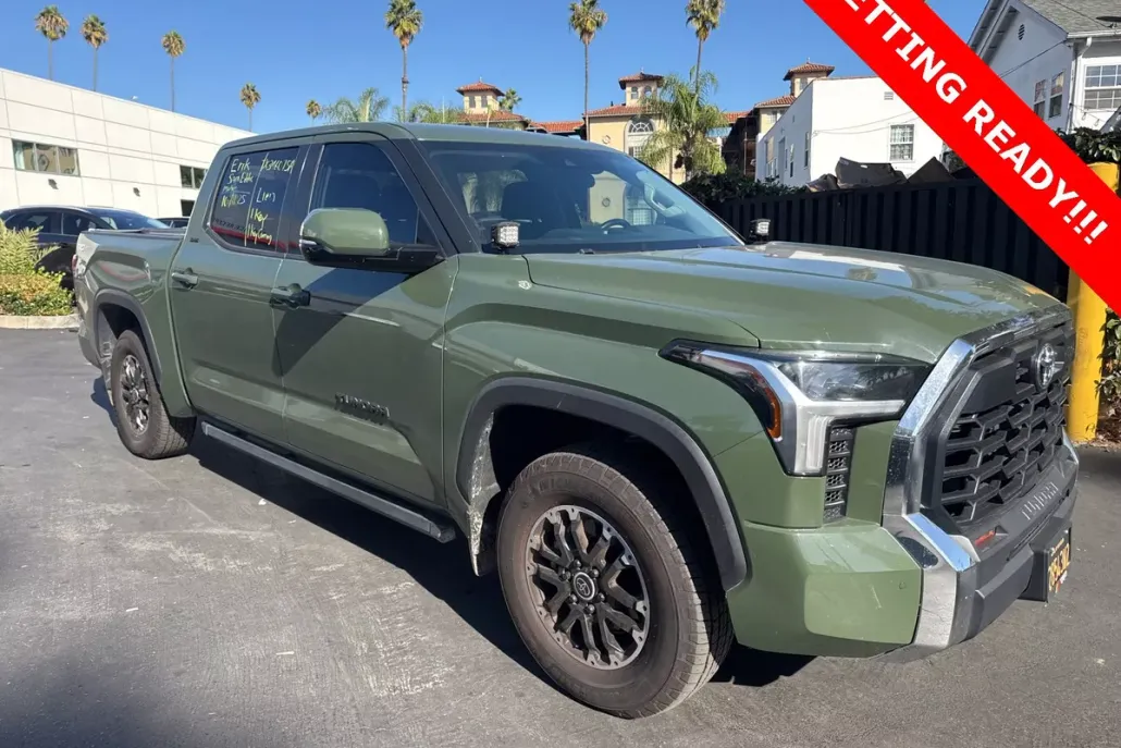 2022 Toyota Tundra SR5 photo 1