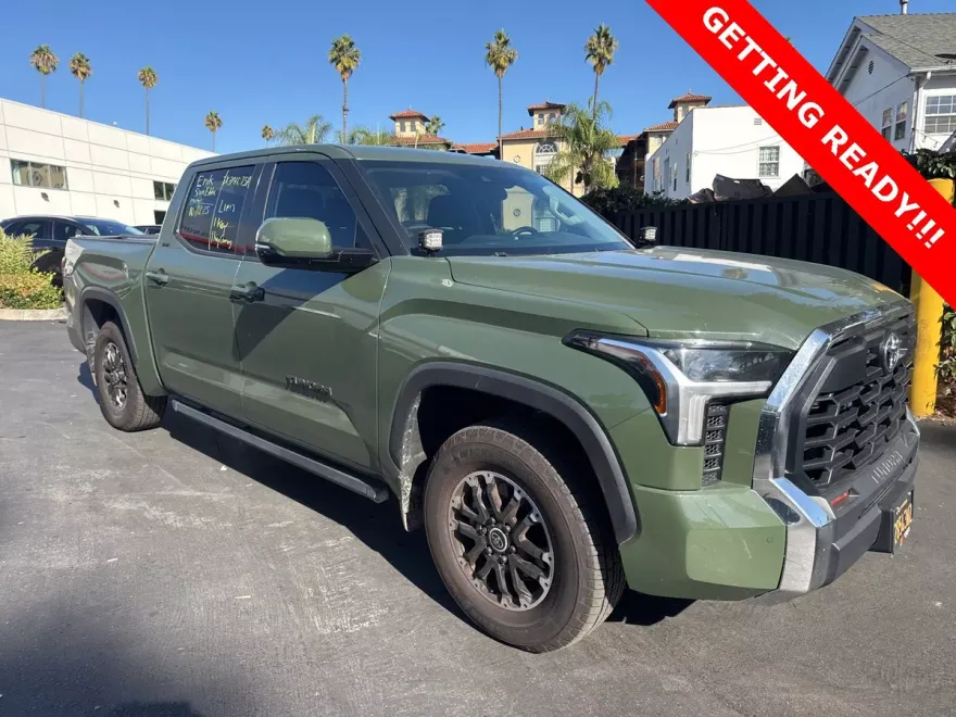 2022 Toyota Tundra SR5 photo 1