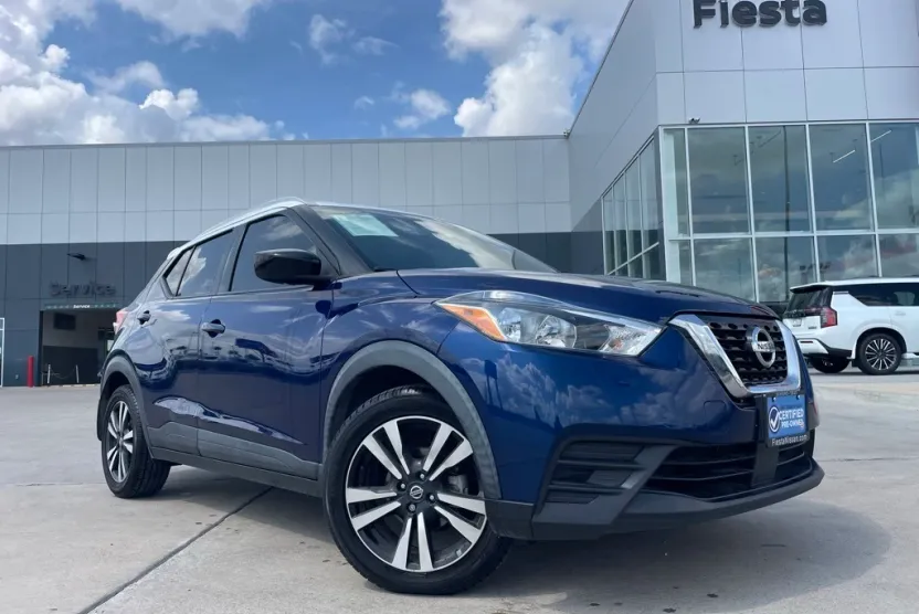 2020 Nissan Kicks SV photo 1