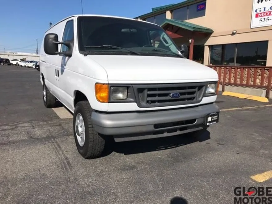 2007 Ford E-250 photo 1