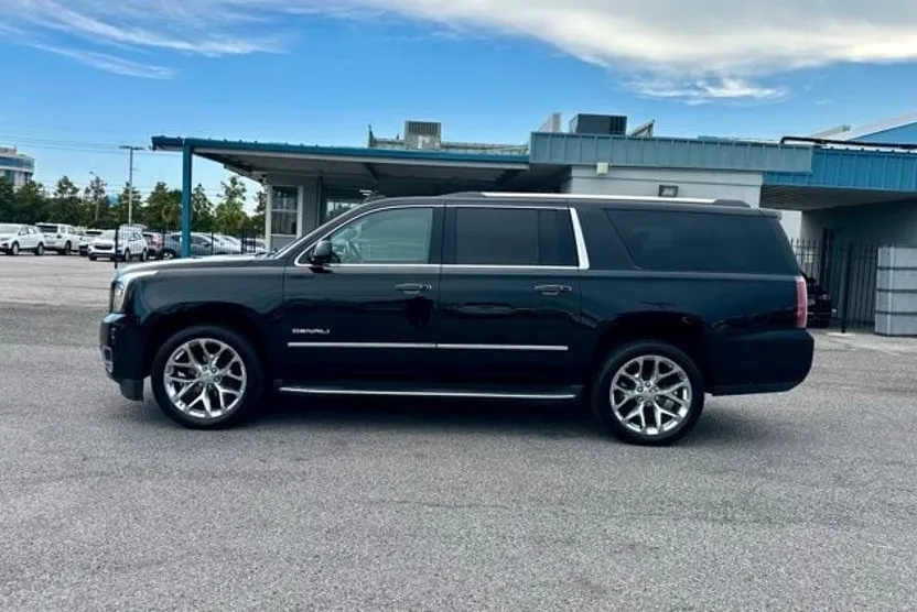 2020 Gmc Yukon XL Denali photo 1
