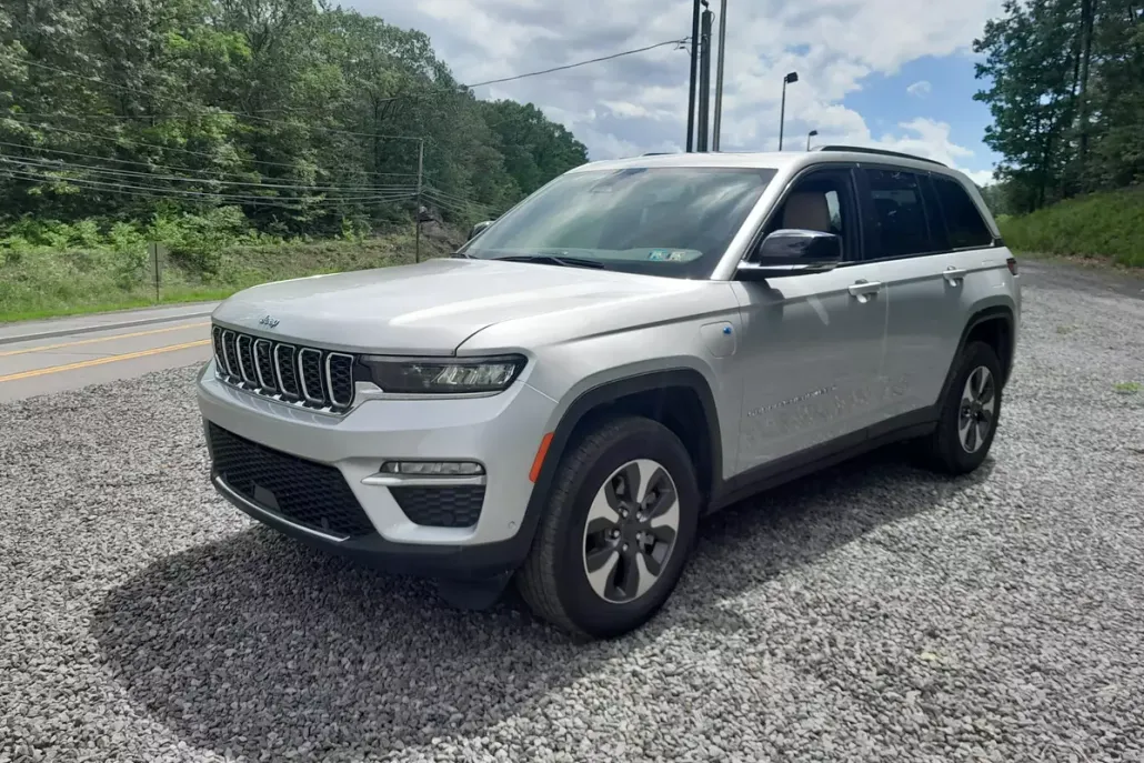 2022 Jeep Cherokee 4xe Base photo 1