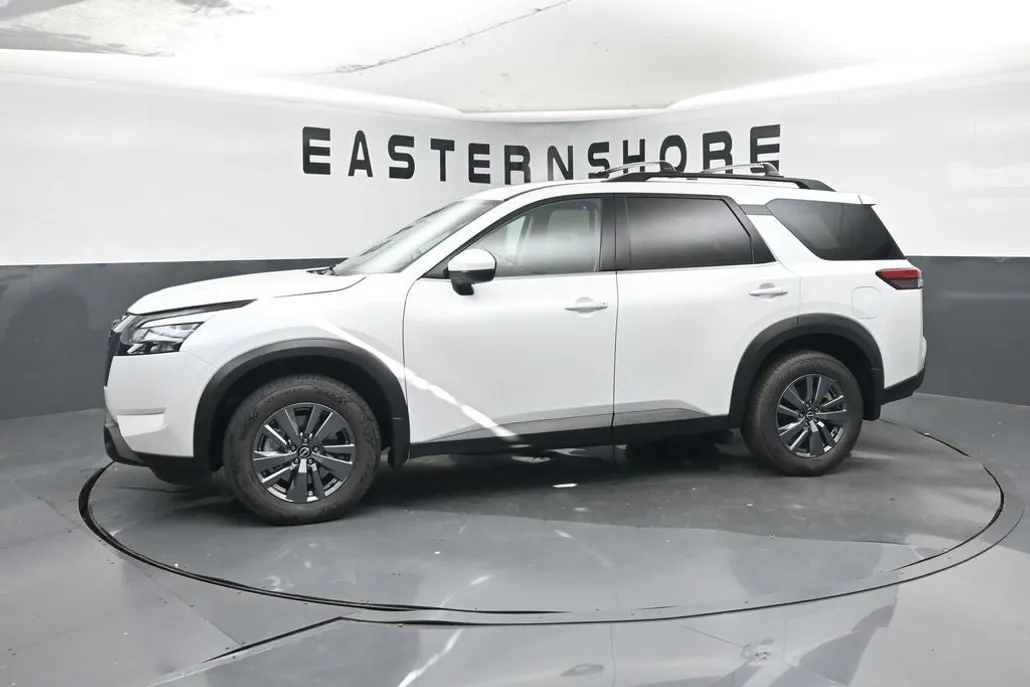 2025 Nissan Pathfinder SV photo 1