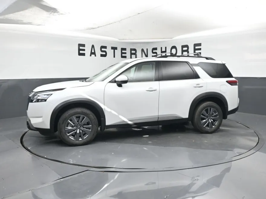 2025 Nissan Pathfinder SV photo 1