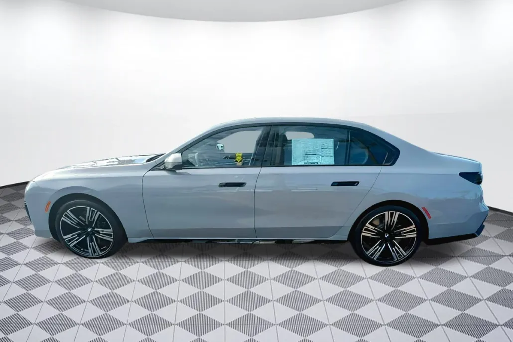 2025 Bmw 760i xDrive photo 1