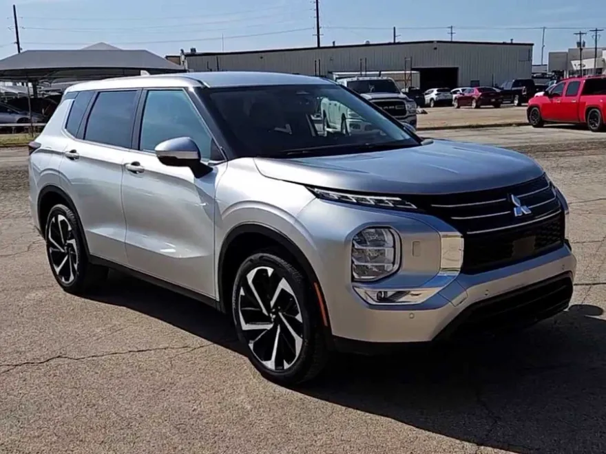 2024 Mitsubishi Outlander SE 2.5 S-AWC photo 1