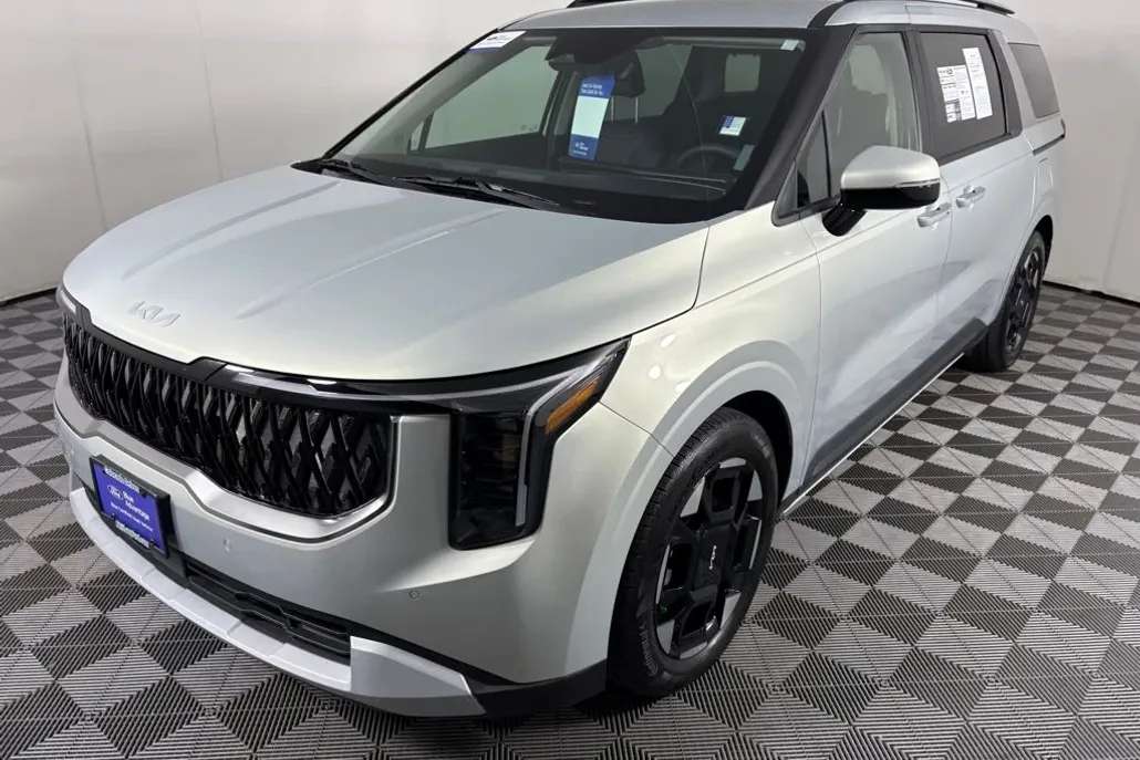 2025 Kia Carnival EX photo 1