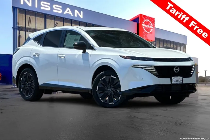 2025 Nissan Murano Platinum photo 1