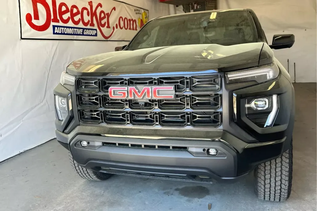 2025 Gmc Canyon Elevation photo 1