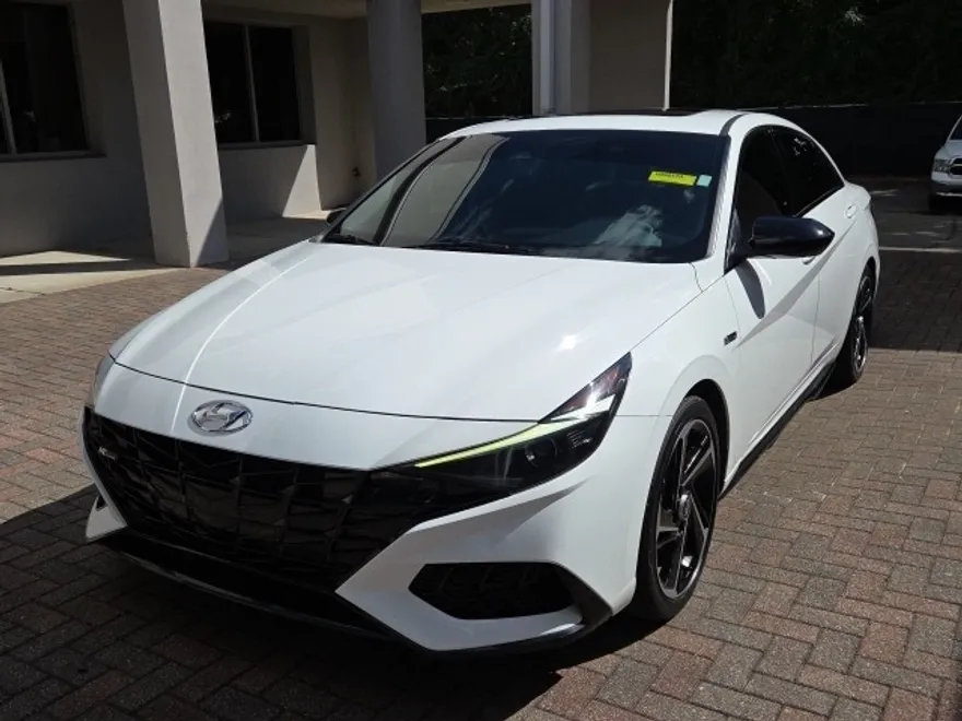 2022 Hyundai Elantra N Line photo 1