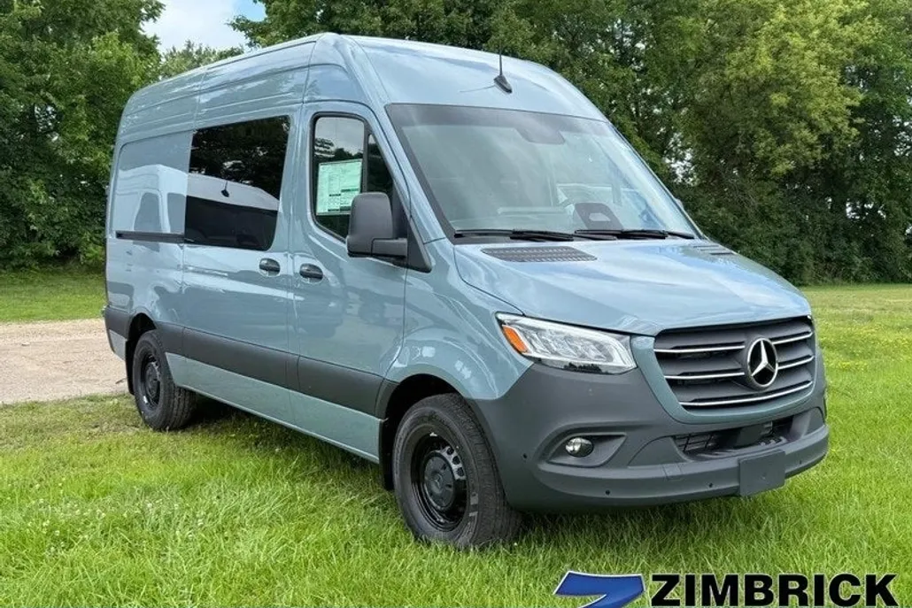 2025 Mercedes Benz Sprinter 2500 144 WB photo 1