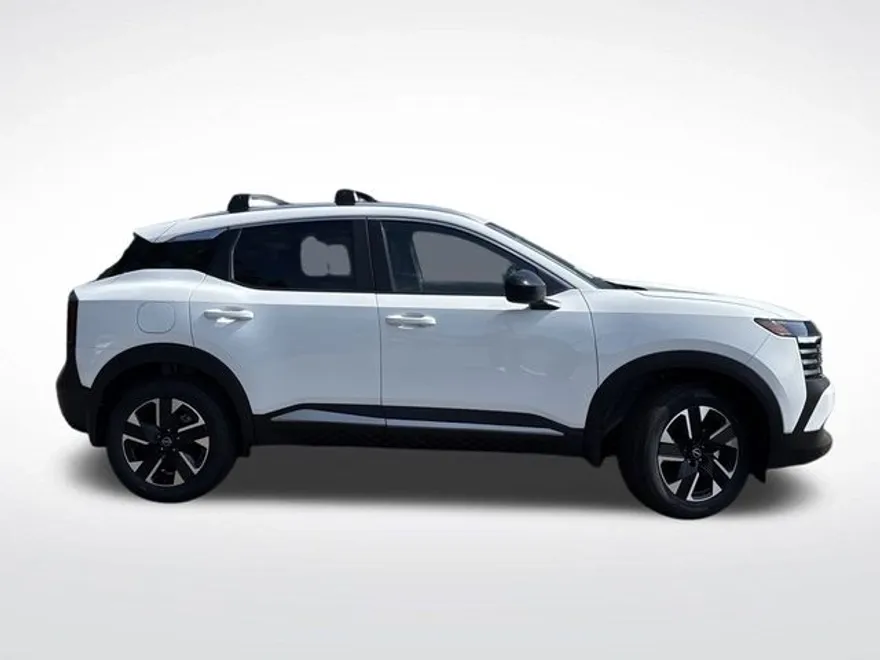 2026 Nissan Kicks SV photo 1