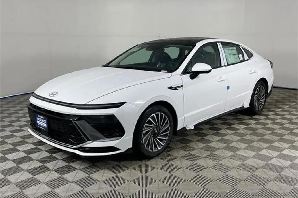2025 Hyundai Sonata Hybrid Limited photo 1