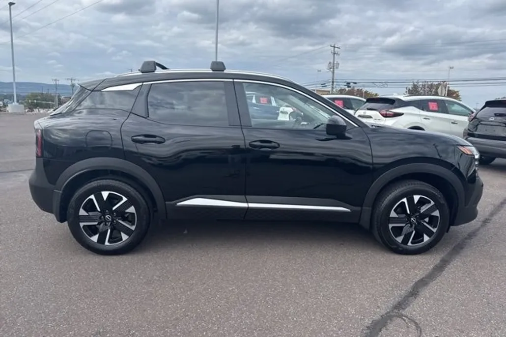 2026 Nissan Kicks SV photo 1