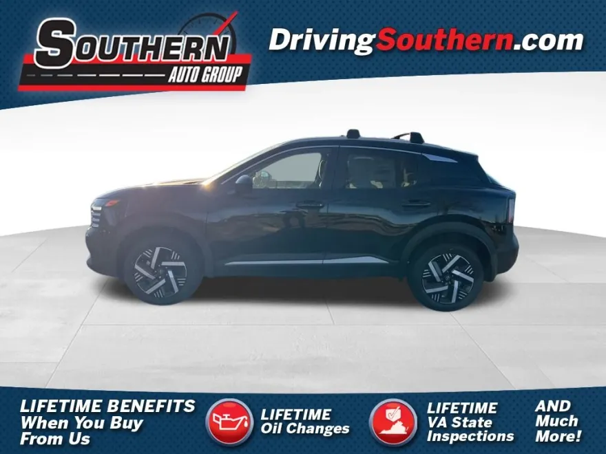 2025 Nissan Kicks SV photo 1