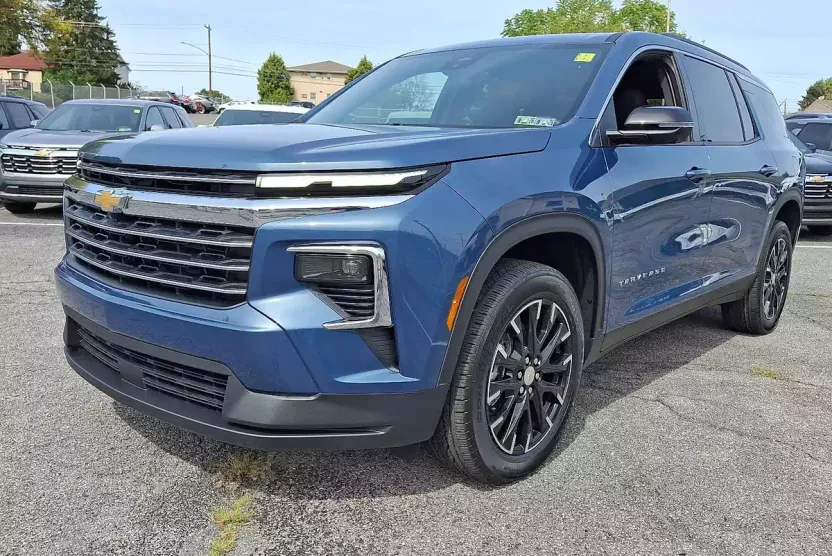 2026 Chevrolet Traverse photo 1