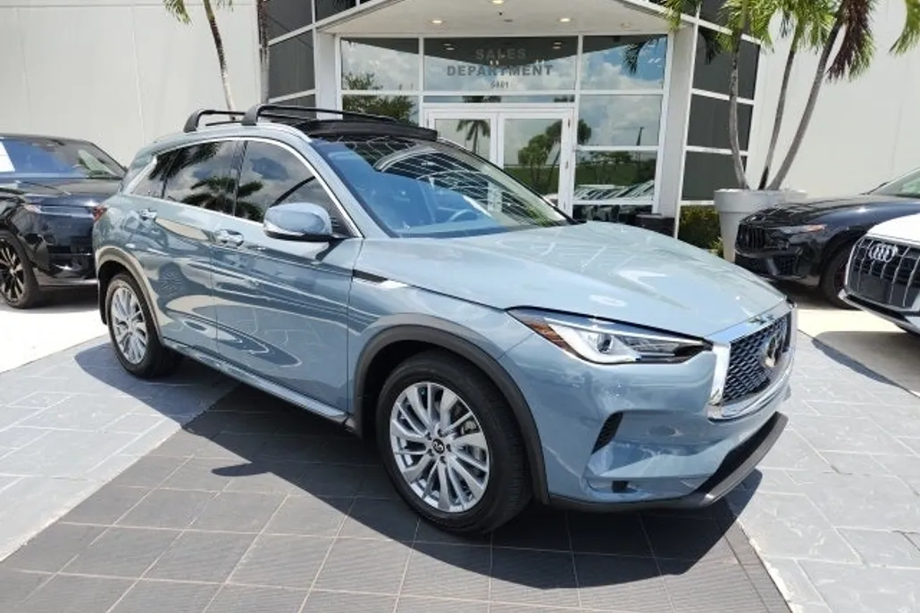 2025 Infiniti QX50 Luxe photo 1