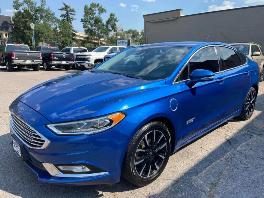 2017 Ford Fusion Energi Titanium photo 1