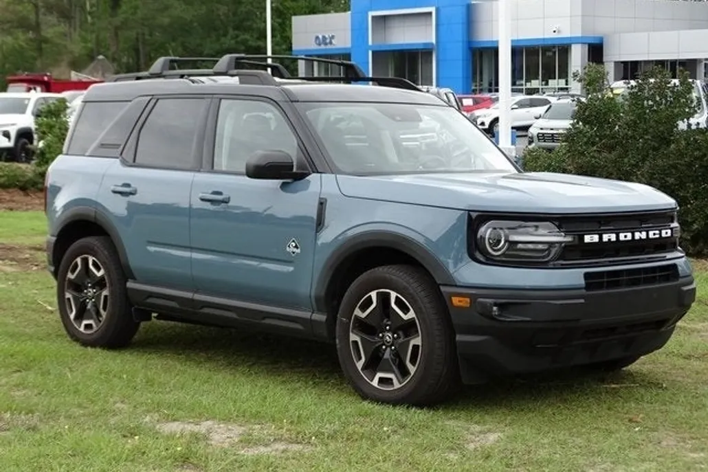 2021 Ford Bronco Sport Outer Banks photo 1