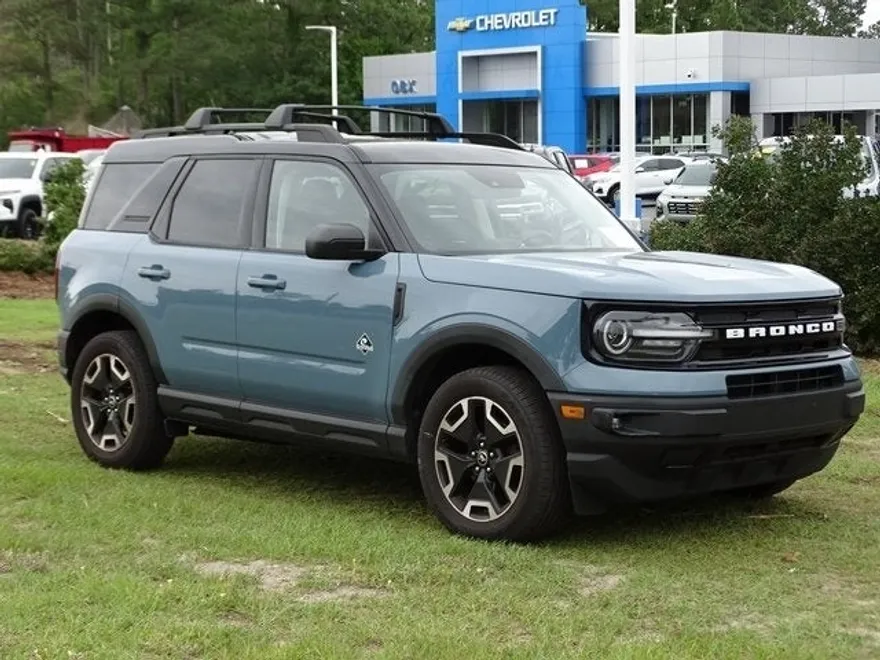 2021 Ford Bronco Sport Outer Banks photo 1