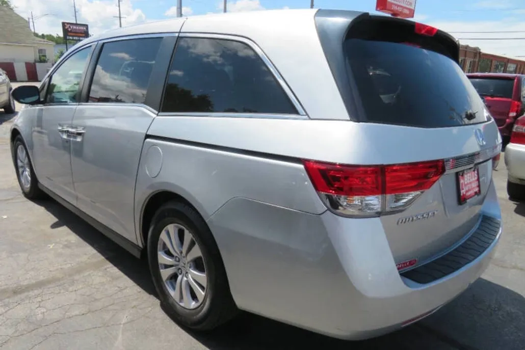 2015 Honda Odyssey EX photo 1