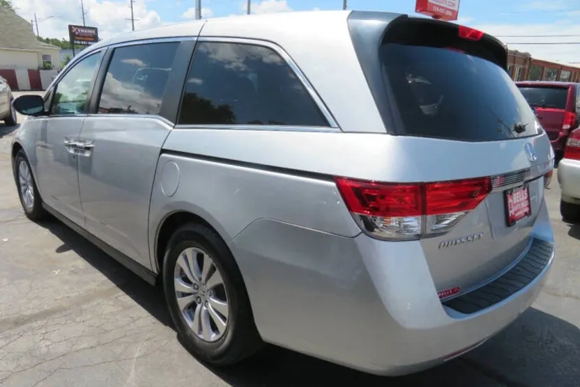 2015 Honda Odyssey EX photo 1