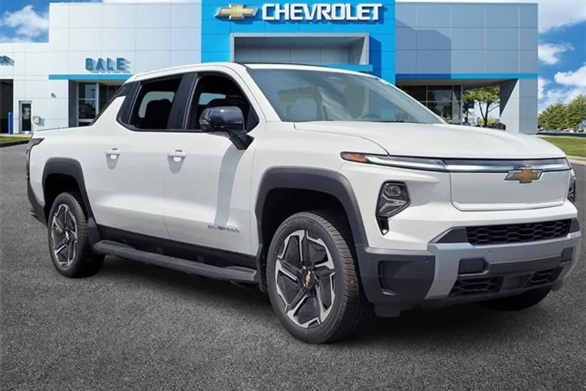 2026 Chevrolet Silverado EV LT photo 1