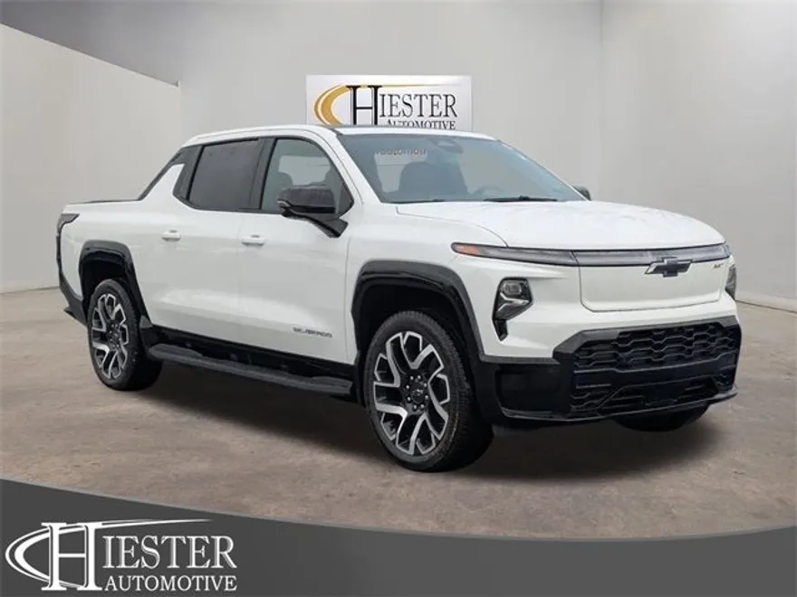 2025 Chevrolet Silverado EV RST photo 1