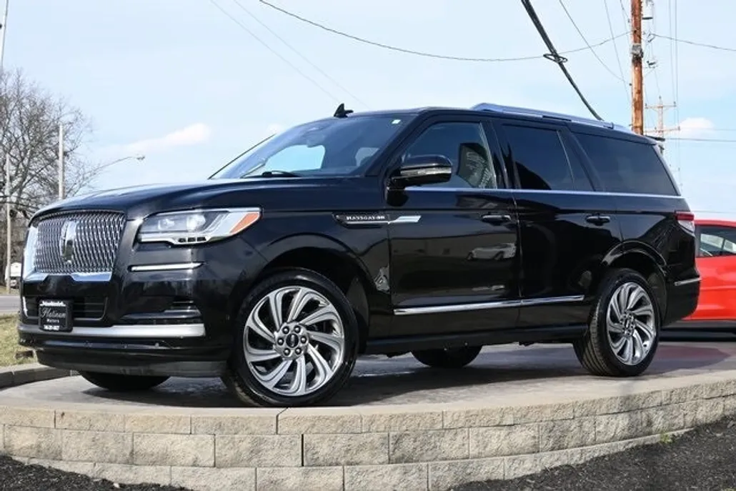 2022 Lincoln Navigator Reserve photo 1