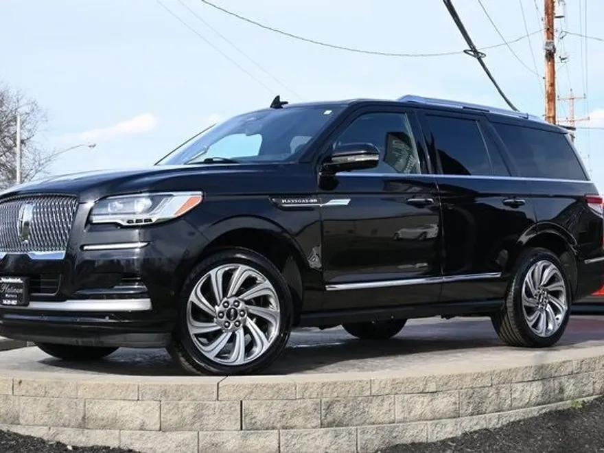 2022 Lincoln Navigator Reserve photo 1
