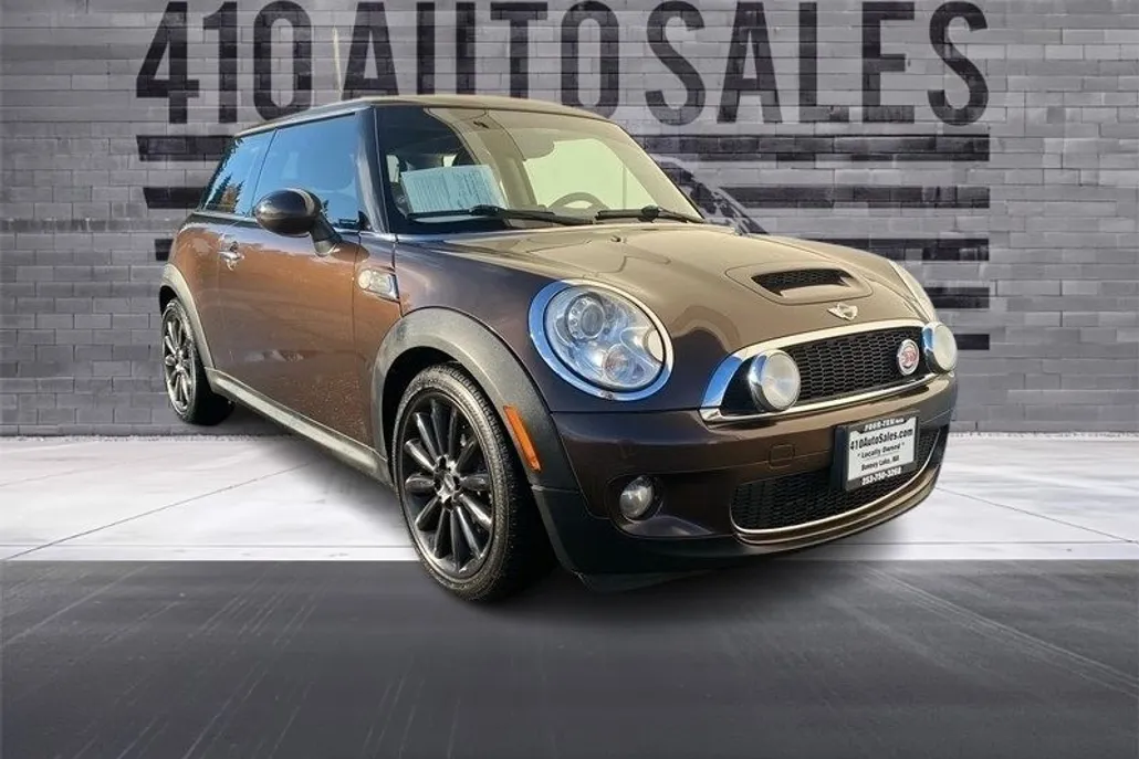 2010 Mini Cooper S photo 1