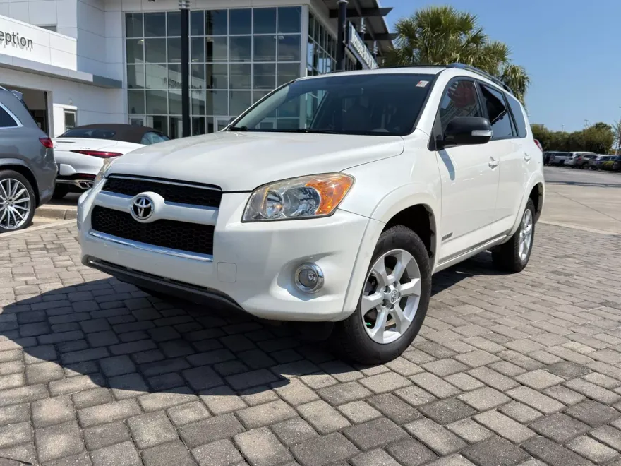 2010 Toyota RAV4 Limited photo 1
