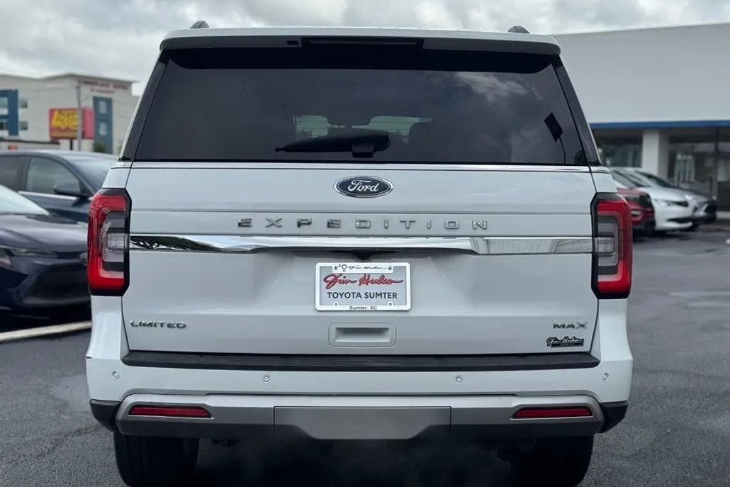 2023 Ford Expedition MAX Limited photo 1