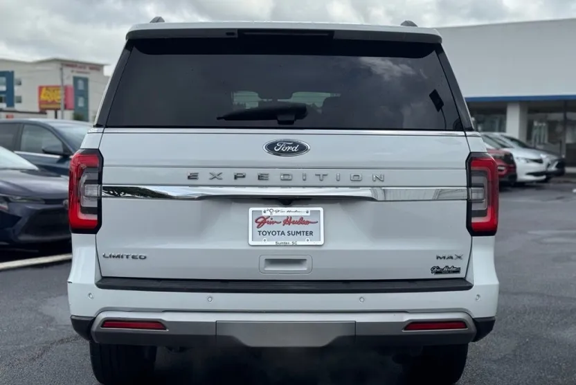 2023 Ford Expedition MAX Limited photo 1