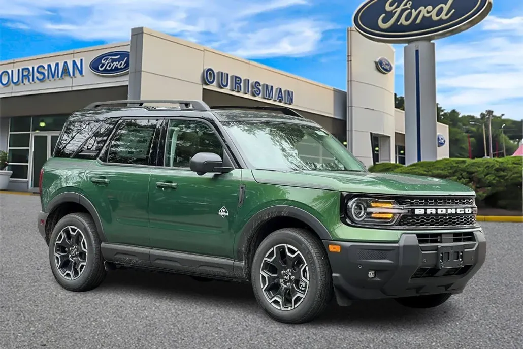 2025 Ford Bronco Sport Outer Banks photo 1