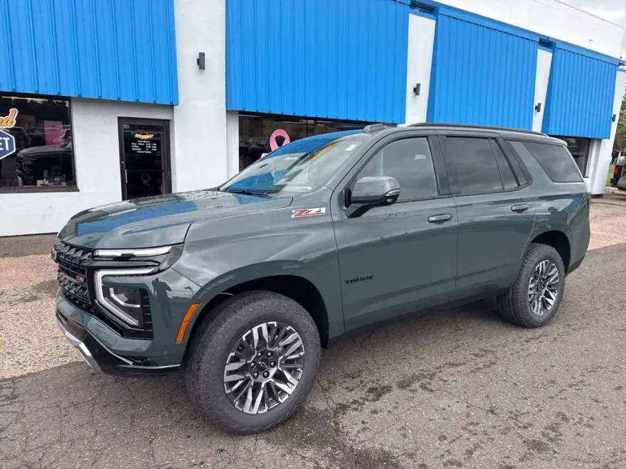 2025 Chevrolet Tahoe Z71 photo 1