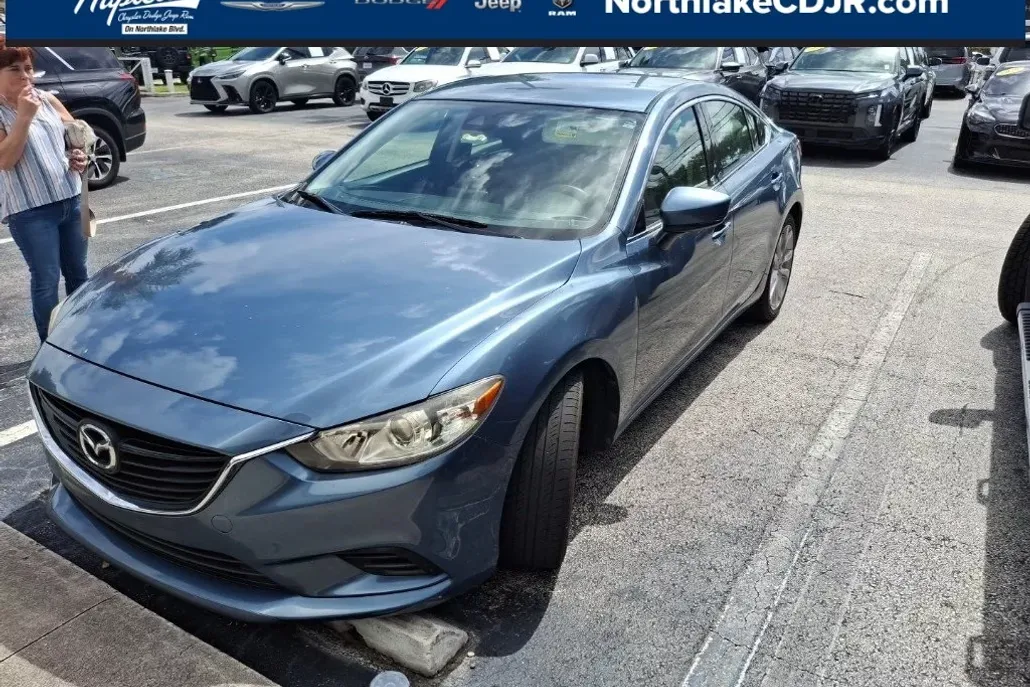 2017 Mazda Mazda6 Touring photo 1