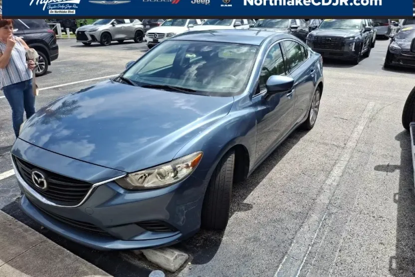 2017 Mazda Mazda6 Touring photo 1
