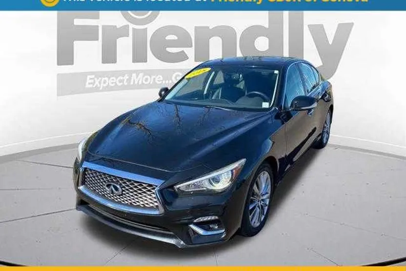 2018 Infiniti Q50 3.0t LUXE photo 1