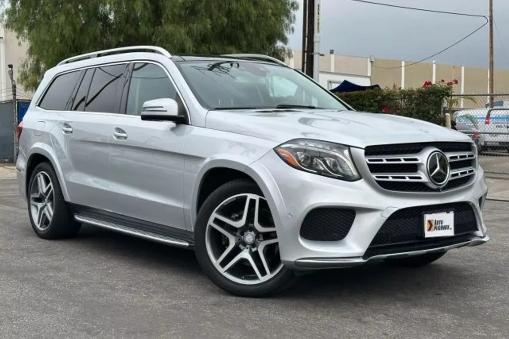 2017 Mercedes Benz GLS 550 photo 1