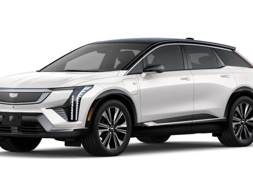 2025 Cadillac Optiq Luxury photo 1