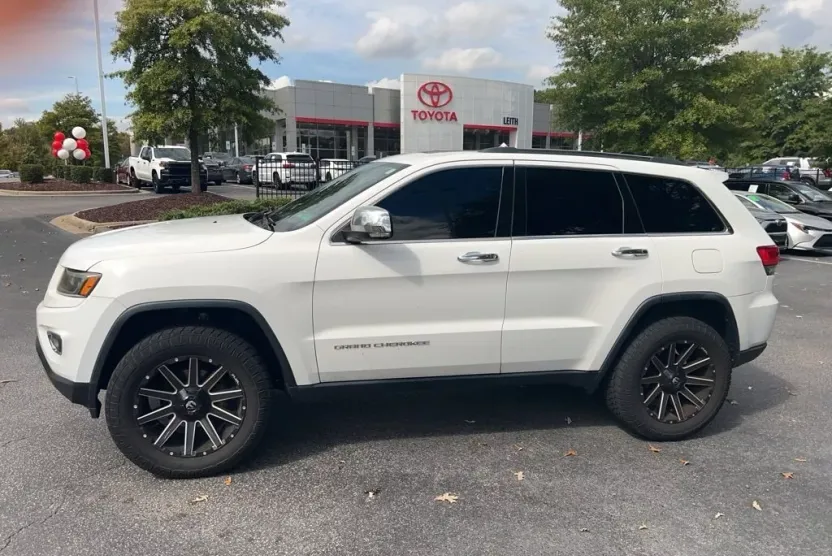 2016 Jeep Grand Cherokee Limited photo 1