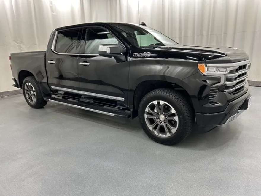 2025 Chevrolet Silverado 1500 High Country photo 1