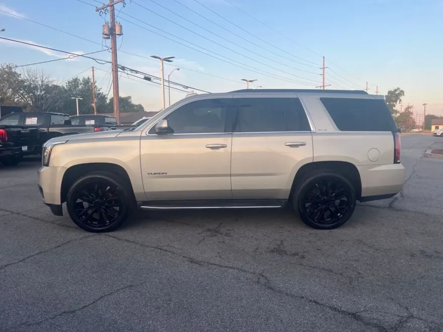 2015 Gmc Yukon SLE photo 1