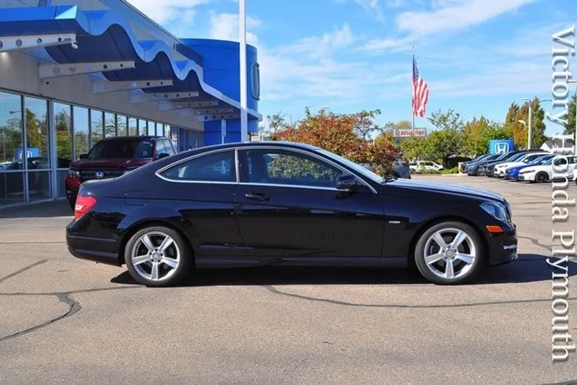 2012 Mercedes Benz C 250 photo 1