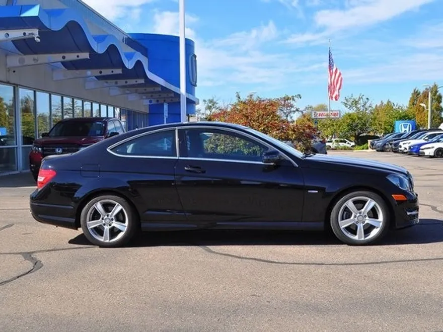 2012 Mercedes Benz C 250 photo 1