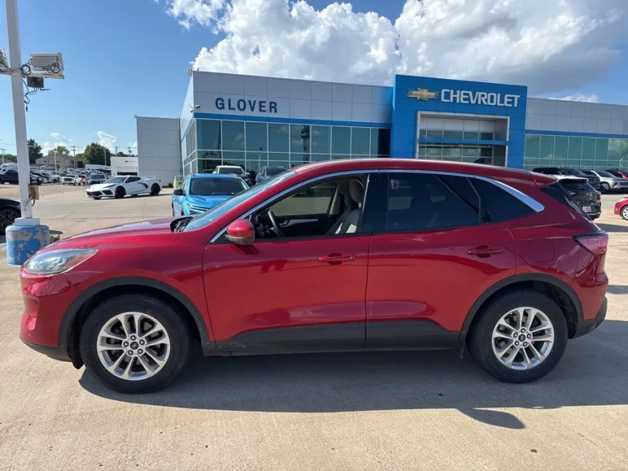 2020 Ford Escape SE photo 1