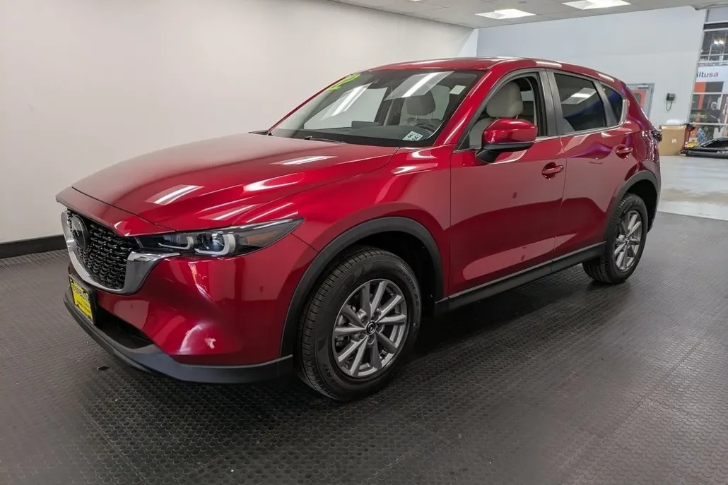 2022 Mazda CX-5 2.5 S Preferred photo 1