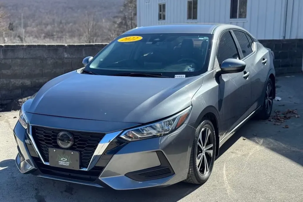 2022 Nissan Sentra SV photo 1
